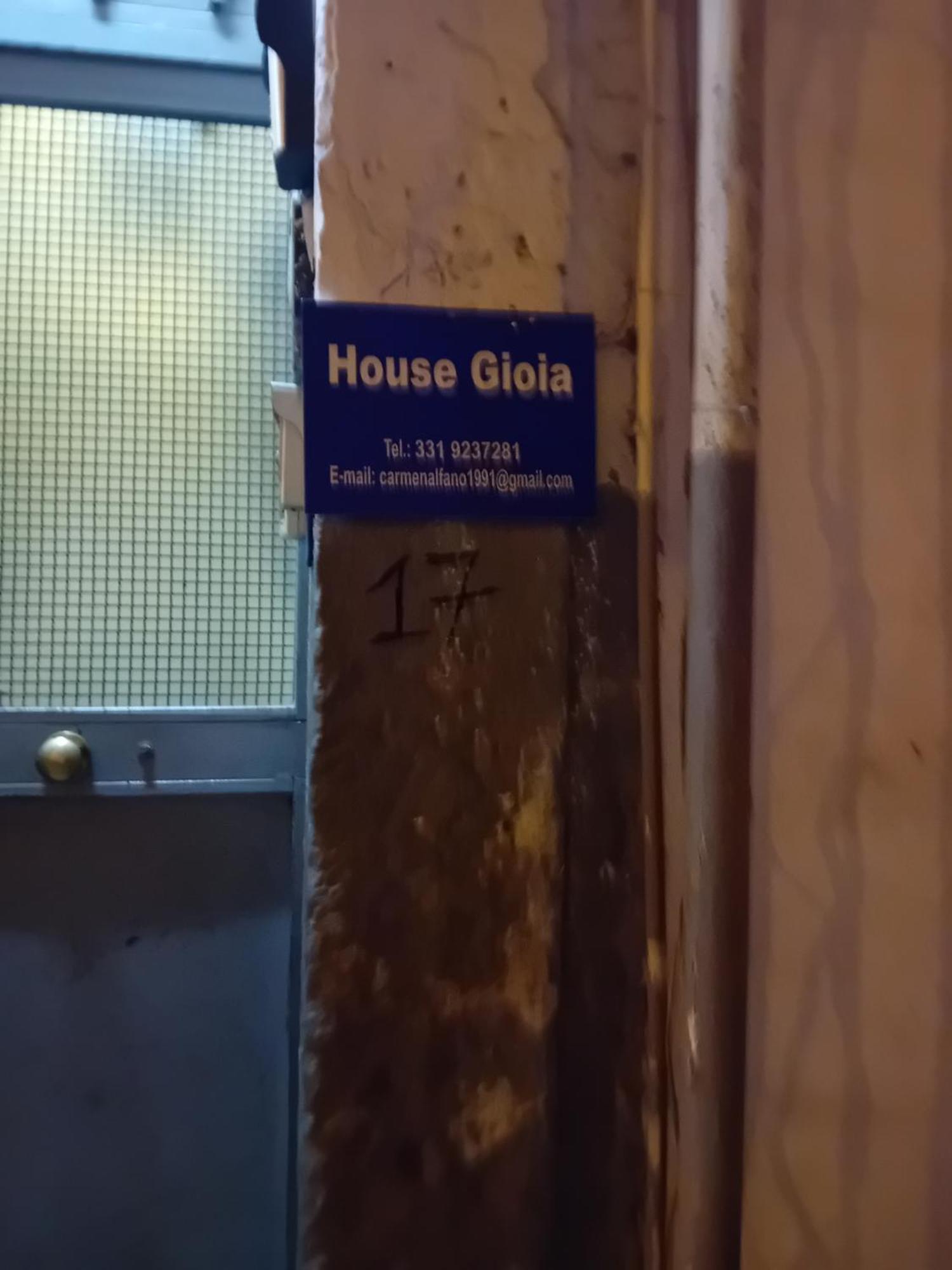 House Gioia Apartment เนเปิลส์ ภายนอก รูปภาพ